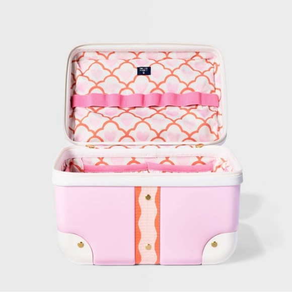 Roller Rabbit x Target - Trunk Vanity Case Soft Pink - Picture 3 of 5